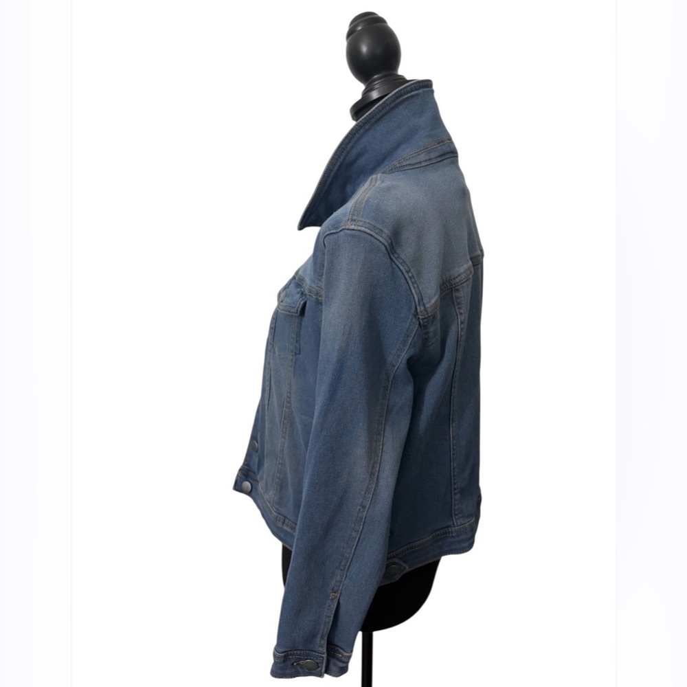 NWT Tahari Women's Blue Denim Jacket with Button Front Petite Small - Picture 4 of 8
